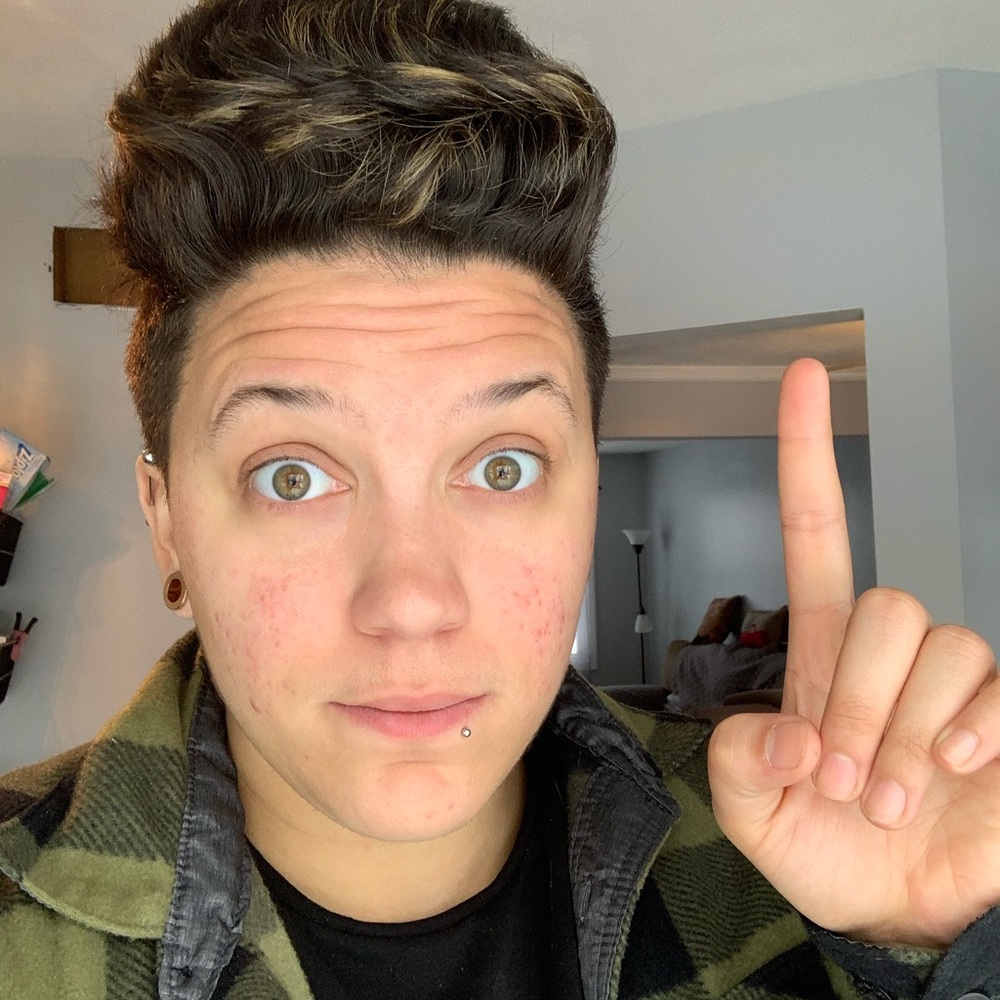 Meet your Posher, Lauren